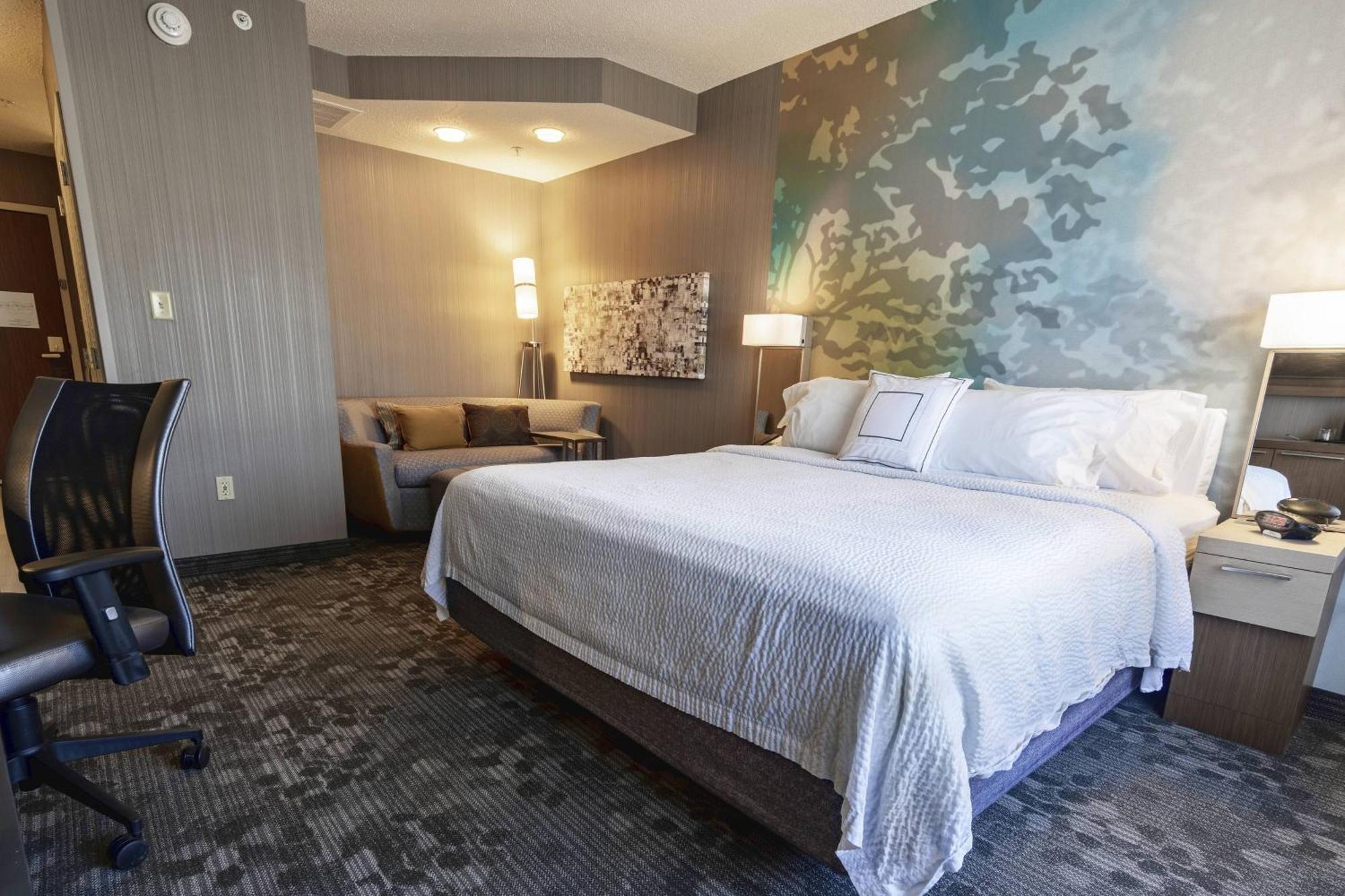 Hotel Courtyard By Marriott Cleveland Willoughby Exterior foto