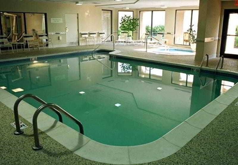 Hotel Courtyard By Marriott Cleveland Willoughby Einrichtungen foto